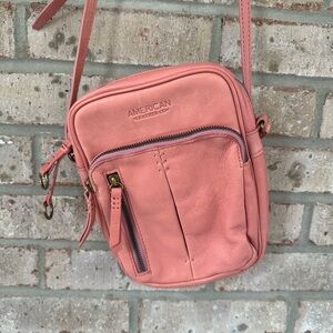 American Leather Co Cleveland Crossbody in Sunkissed